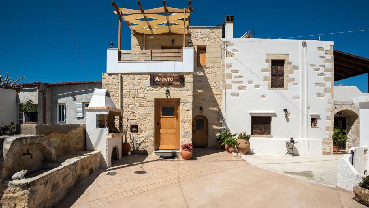 Villa Argyro Azoyiras Exterior photo